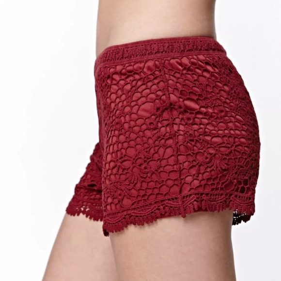 👋 Ambiance Apparel Lace Shorts 👋 - Picture 3 of 16